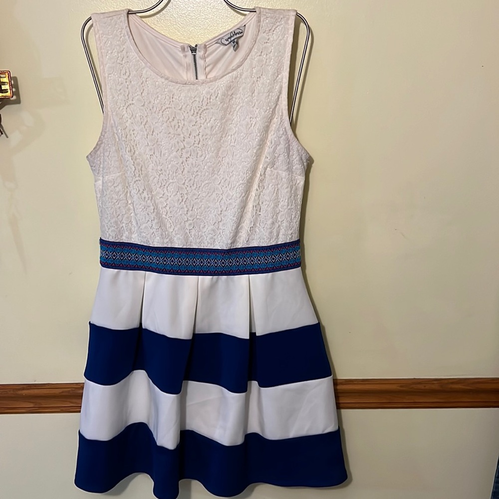 Speechless brand skater dress. Size: XL. Striped bottom lace top. Aztec belt